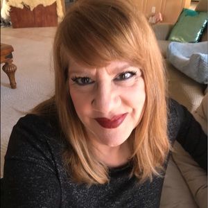 Meet your Posher, Tina